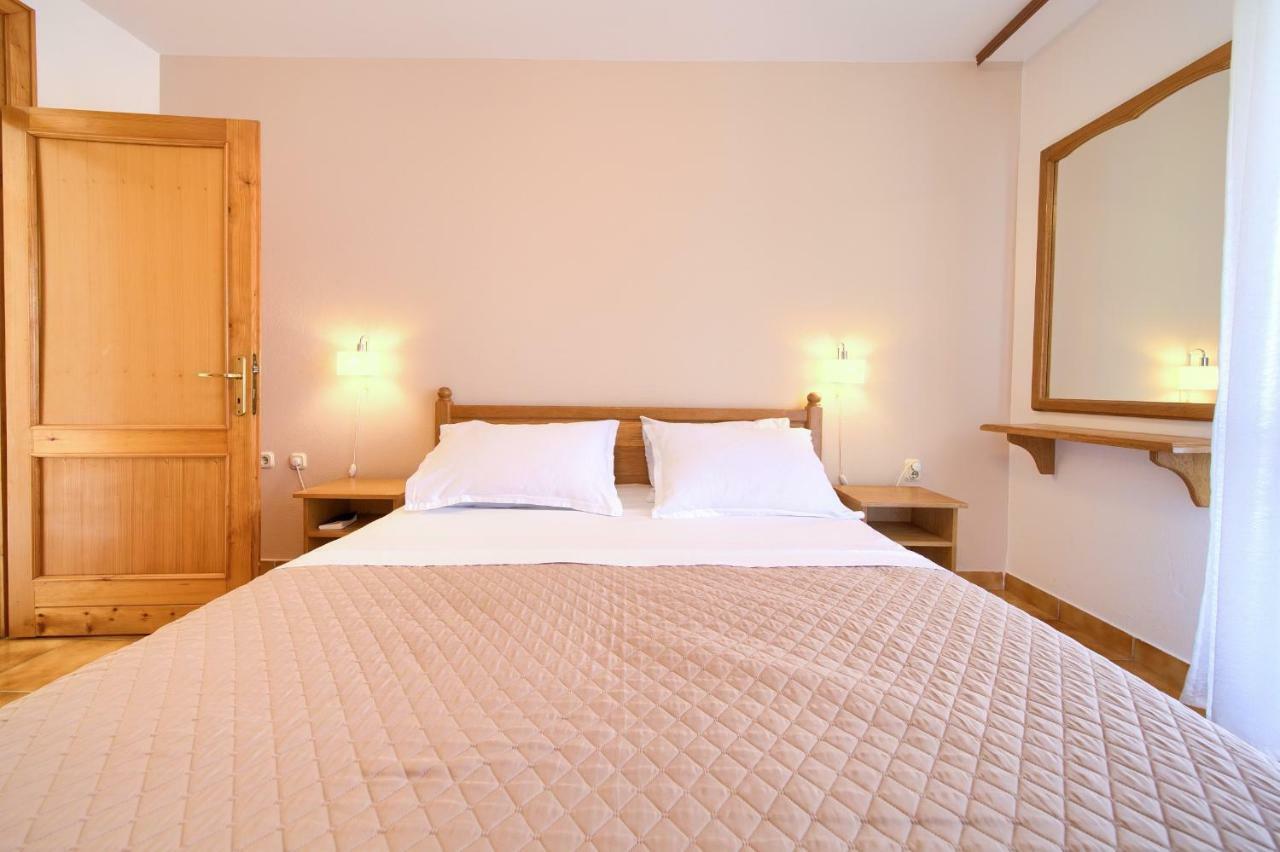 Apartments Loncar Крк Екстер'єр фото