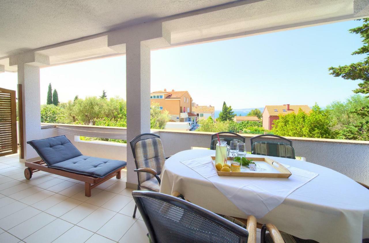 Apartments Loncar Крк Екстер'єр фото